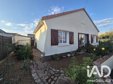 House in Thouars (79100)