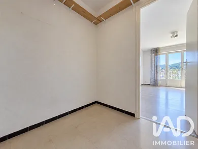 Studio à Alès (30100)