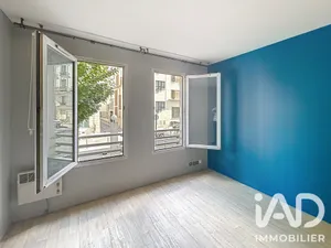 Apartment in Paris (75018)