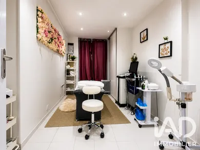Esthétique, Coiffure​ à Bordeaux (33800)