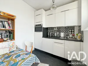 Apartment in Paris (75010)