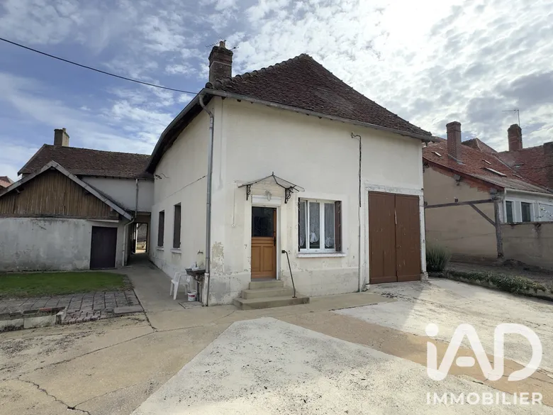 Maison 3 pièces 55 m² · à Ervy-le-Châtel · 55 m² · 63 000 €