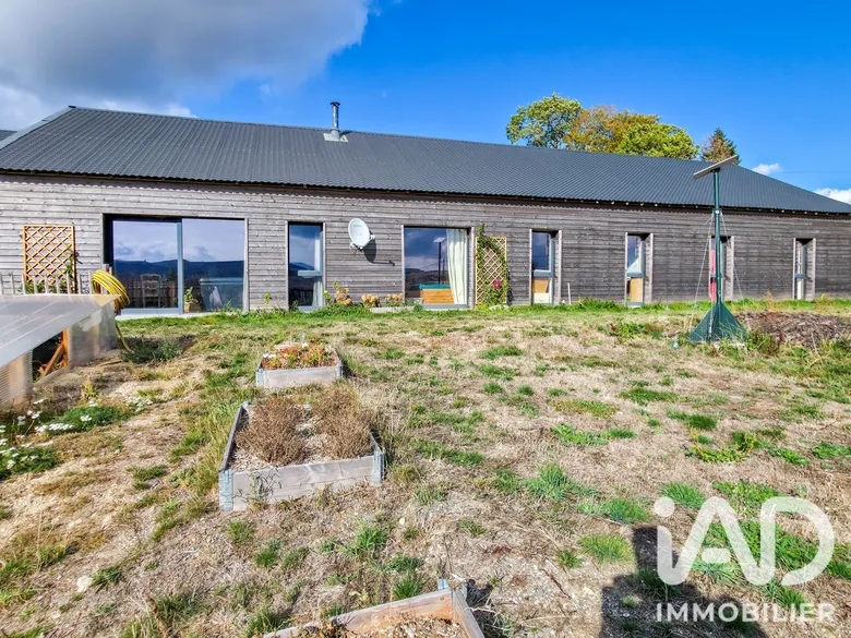 Maison 6 pièces 250 m² · à Saint-Urcize · 250 m² · 530 000 €