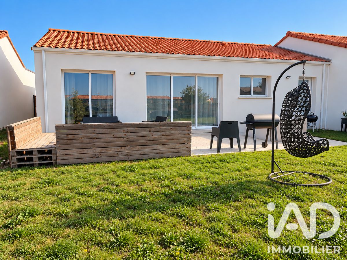 Vente maison à Saint-Christophe-du-Ligneron (85670) : maison 4 pièces ...
