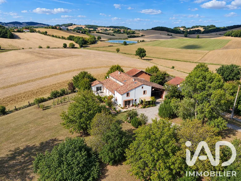 Maison 10 pièces 277 m² · à Brens · 277 m² · 530 000 €