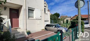 Townhouse in Neuilly-sur-Marne (93330)