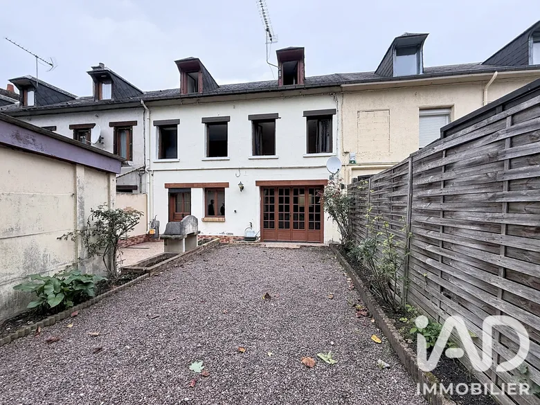 Maison 5 pièces 112 m² · au Houlme · 112 m² · 158 000 €