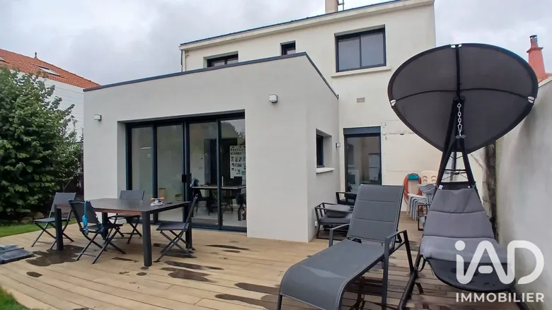 Maison 5 pièces 100 m² · à La Roche-sur-Yon · 100 m² · 240 000 €