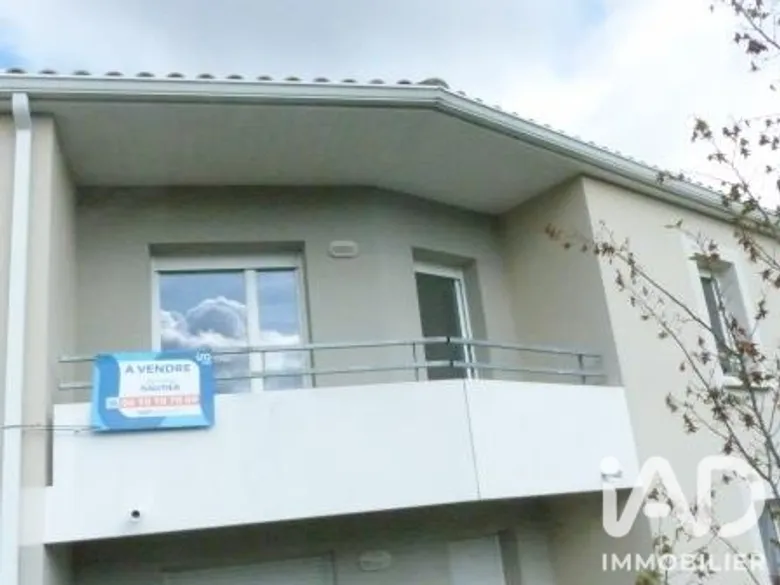 Appartement 3 pièces 52 m² · à Vayres · 52,4 m² · 135 000 €