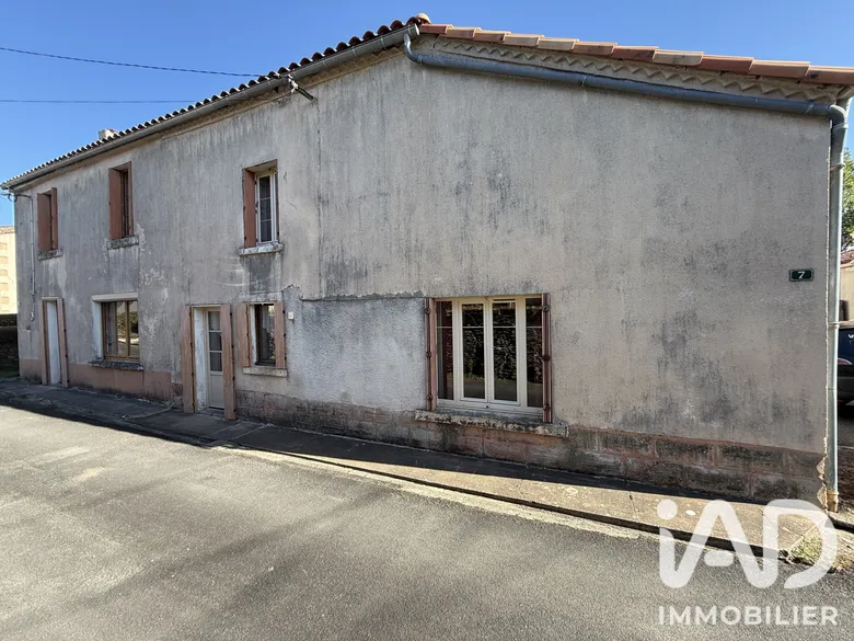 Maison 6 pièces 162 m² · à Saint-Laurs · 162 m² · 95 000 €