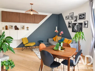 Apartment in Paris (75014)