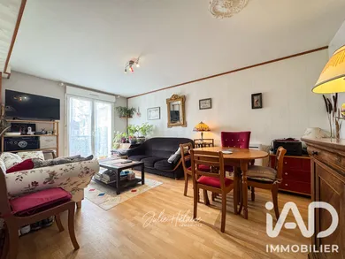 Appartement à Saint-Germain-de-la-Grange (78640)