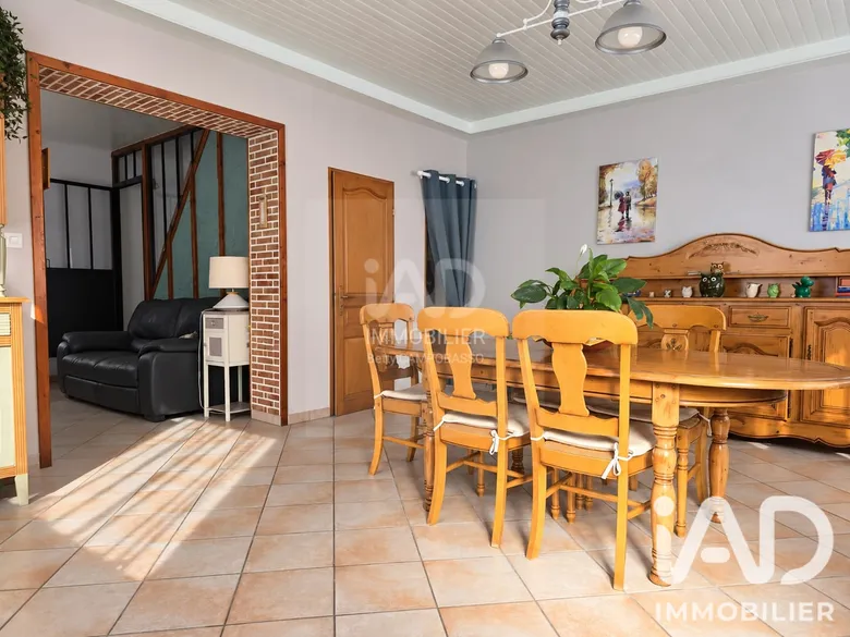 Maison 6 pièces 165 m² · à Raismes · 165 m² · 236 000 €