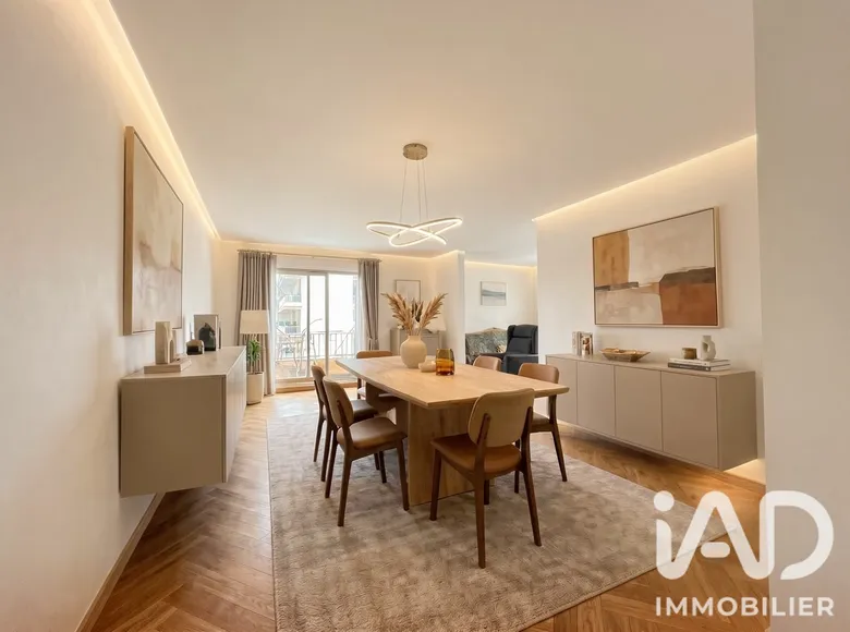 Appartement 4 pièces 90 m² · à Paris · 90 m² · 890 000 €