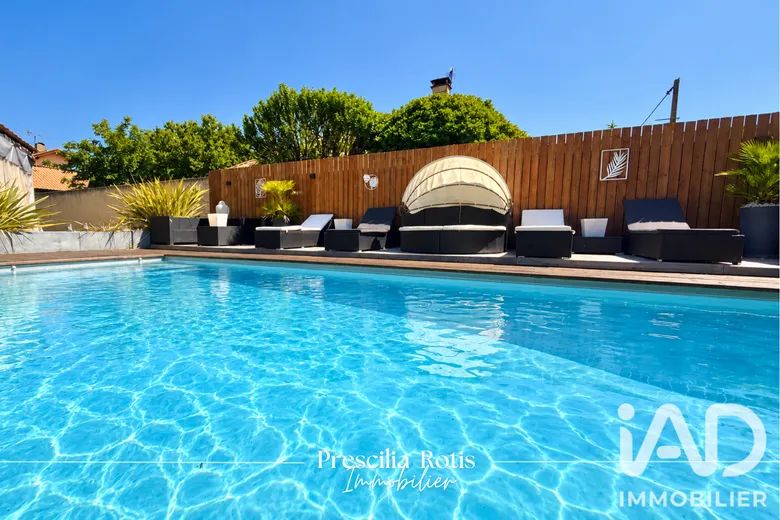 Maison 6 pièces 130 m² à Bours