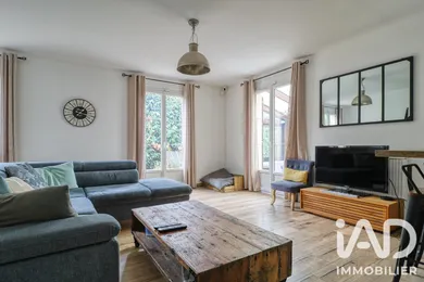 Maison traditionnelle à Pierrelaye (95480)