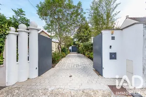 Architectural house in Villemoisson-sur-Orge (91360)
