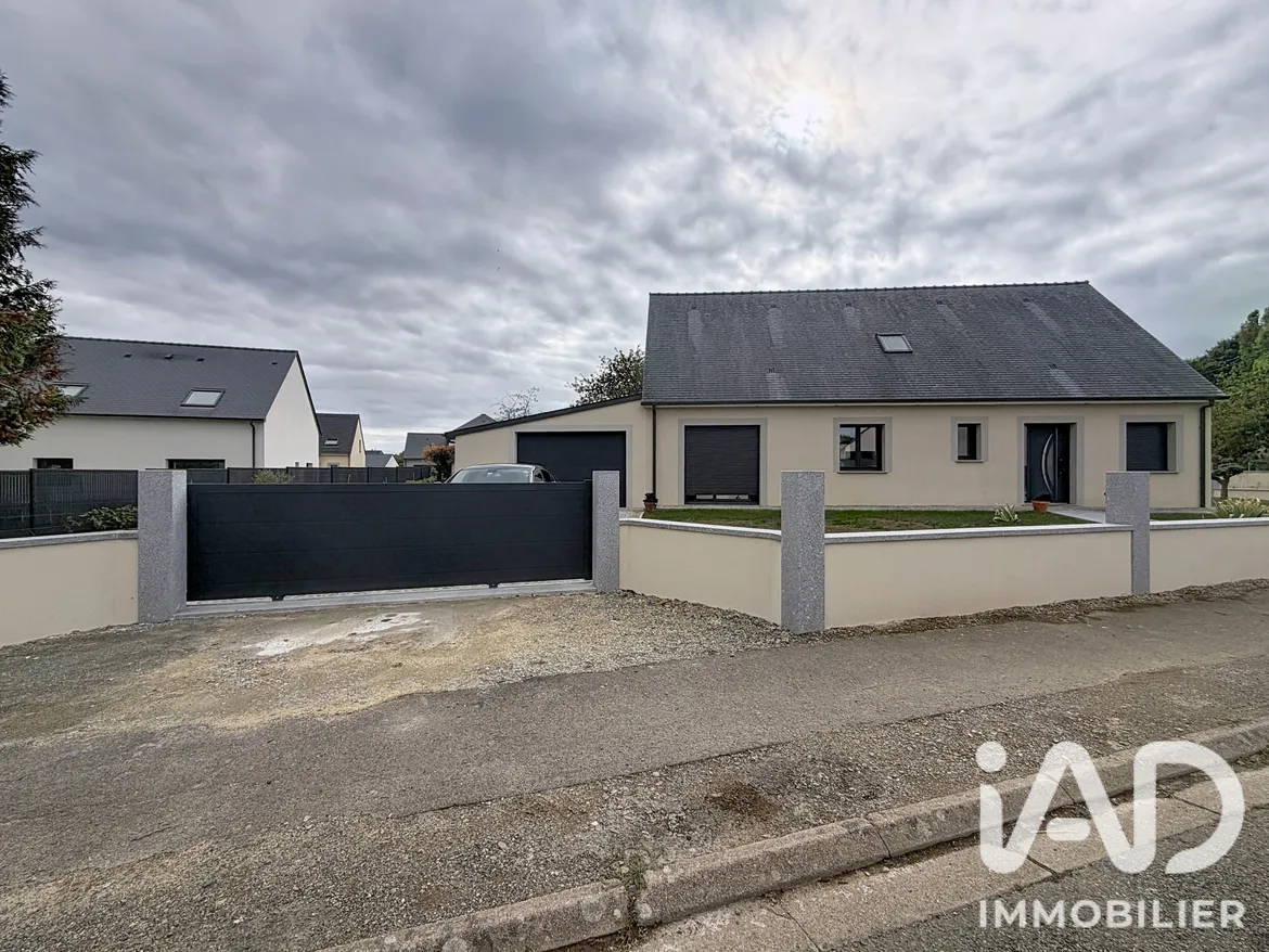 Vente maison à Bazougers (53170) : maison 5 pièces 141 m² - 2074170 - iad