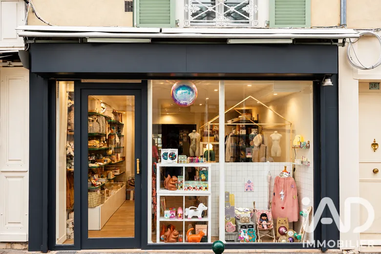 Local commercial 28 m² · à Fontainebleau · 28 m² · 67 000 €