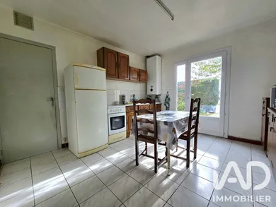 Maison à Essarts-en-Bocage (85140)