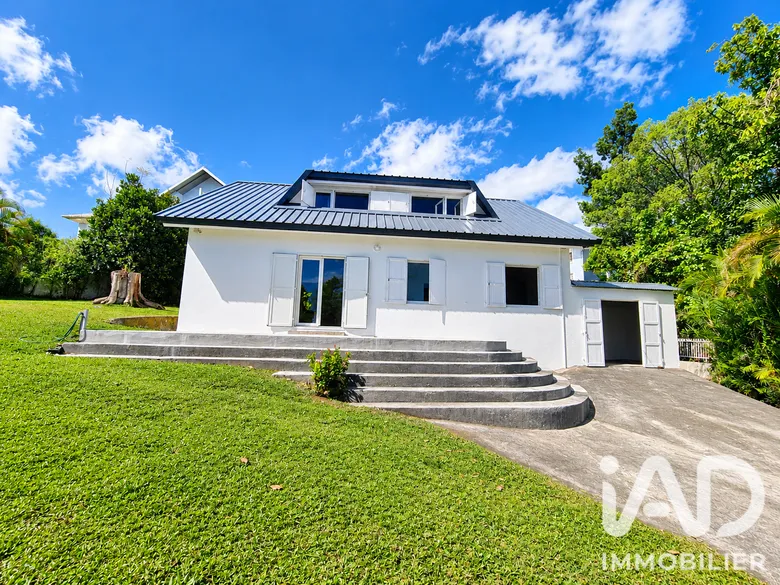 Maison 5 pièces 137 m² · au Tampon · 137 m² · 483 000 €