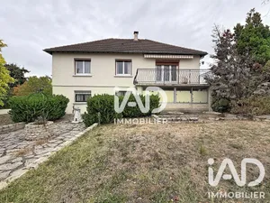 Traditional house in Sens (89100)