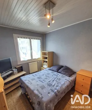Apartment in Saint-Priest (69800)