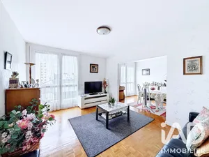 Apartment in Pontault-Combault (77340)
