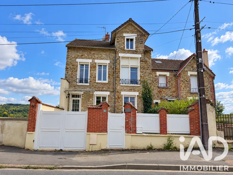 Maison 7 pièces 176 m² · à Charly-sur-Marne · 176 m² · 322 000 €