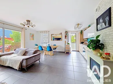 Apartment in Bonneville (74130)