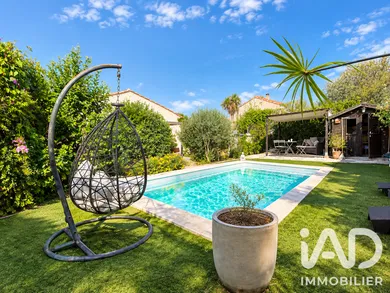 Maison à Roquebrune-sur-Argens (83520)