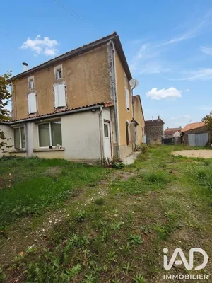 Maison à Champniers (16430)