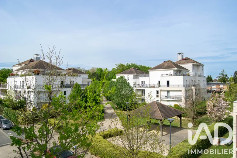 Appartement 4 pièces 80 m² · à Montigny-le-Bretonneux · 80 m² · 365 000 €