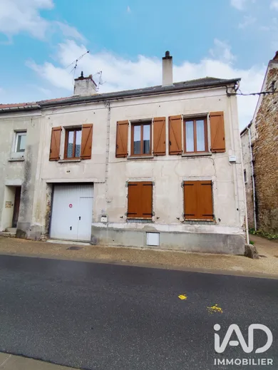Townhouse in La Ville-du-Bois (91620)