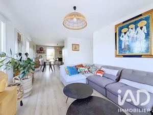 Apartment in Ermont (95120)