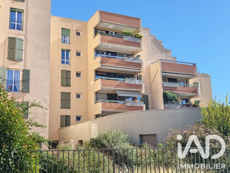Appartement 5 pièces 95 m² · à Romans-sur-Isère · 95,3 m² · 215 000 €