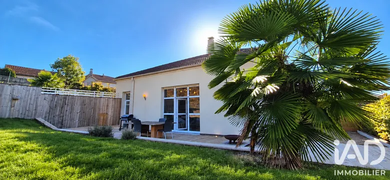 Maison 6 pièces 136 m² · à Antilly · 136 m² · 380 000 €
