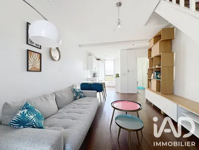 Apartment in Puteaux (92800)