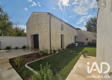 Maison de village à Saint-Sauveur-d'Aunis (17540)
