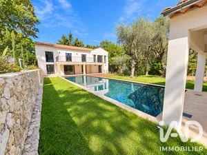 Maison à Châteauneuf-Grasse (06740)