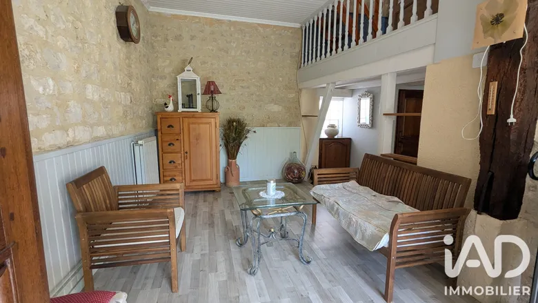 Maison 3 pièces 76 m² · à Augy · 76 m² · 130 000 €