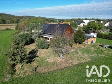 Maison de village à Eysus (64400)