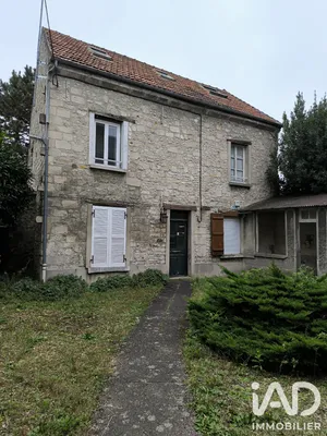 Apartment in Senlis (60300)