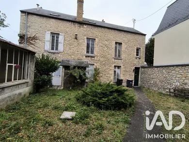 Apartment in Senlis (60300)