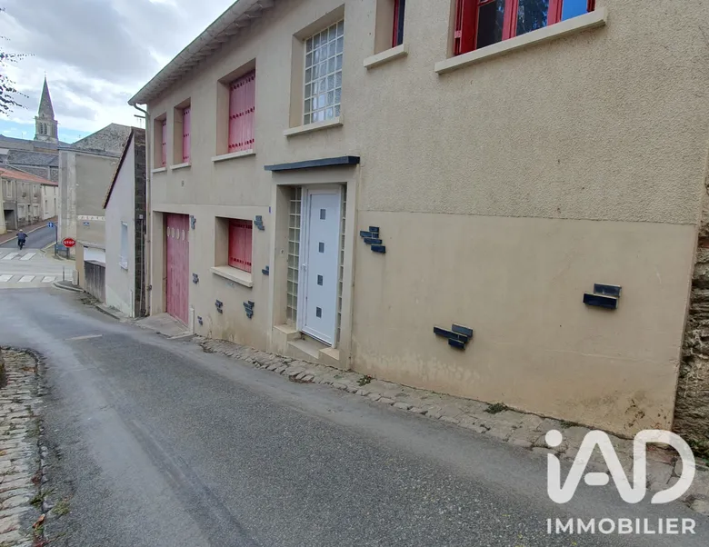 Maison 4 pièces 110 m² · à Lys-Haut-Layon · 110 m² · 94 000 €