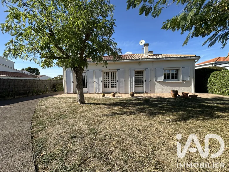 Maison 6 pièces 105 m² · à Saint-Michel-en-l'Herm · 105 m² · 230 000 €
