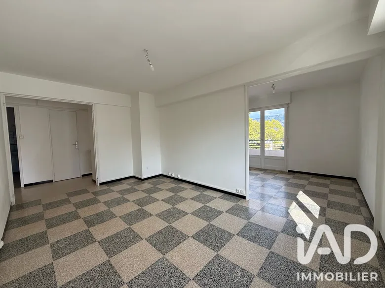 Appartement 4 pièces 69 m² · à Toulon · 69 m² · 245 000 €