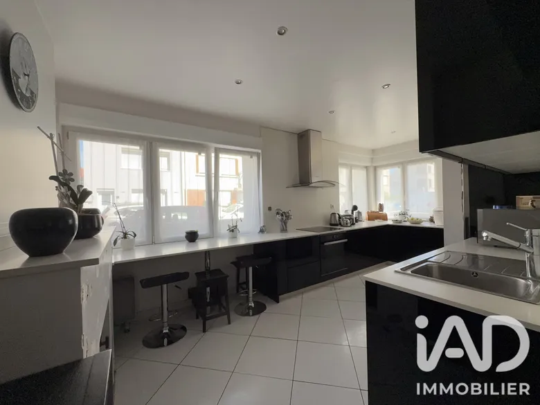 Maison 4 pièces 96 m² · à Faches-Thumesnil · 96,3 m² · 234 000 €