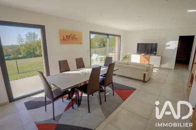 Maison traditionnelle à Viriat (01440)