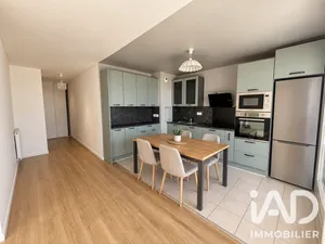 Apartment in Melun (77000)